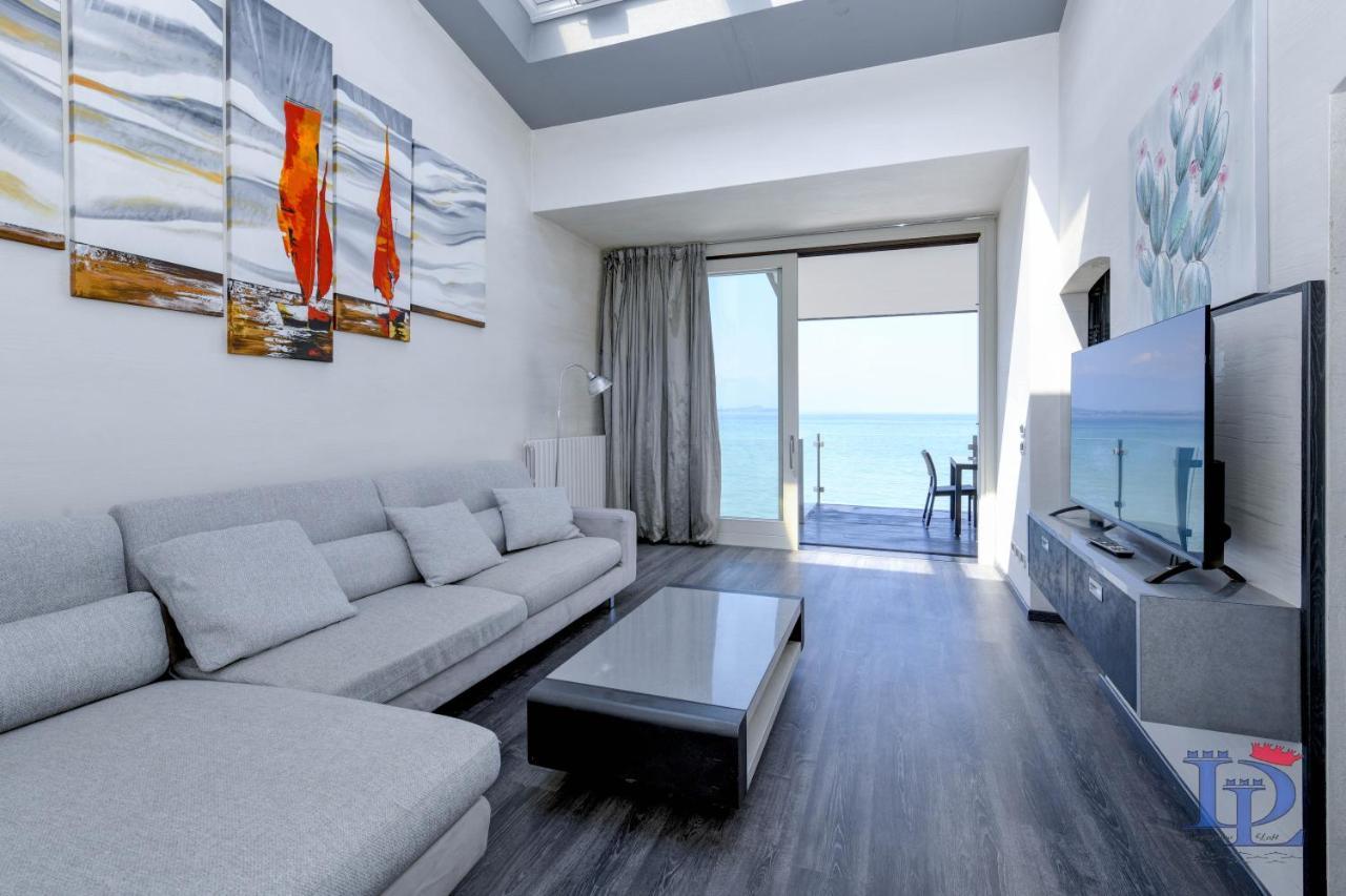 Desenzanoloft Official Partner Marriott Homes & Villas - Villa Meraviglia Desenzano del Garda Exterior photo